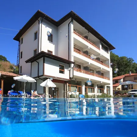Hotel de apartamente Eco Park Școrpilovți